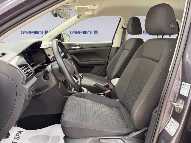Volkswagen T-Cross view 10