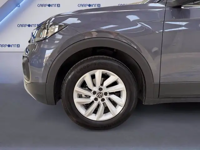 Volkswagen T-Cross view 15