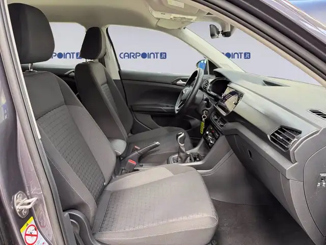 Volkswagen T-Cross view 16