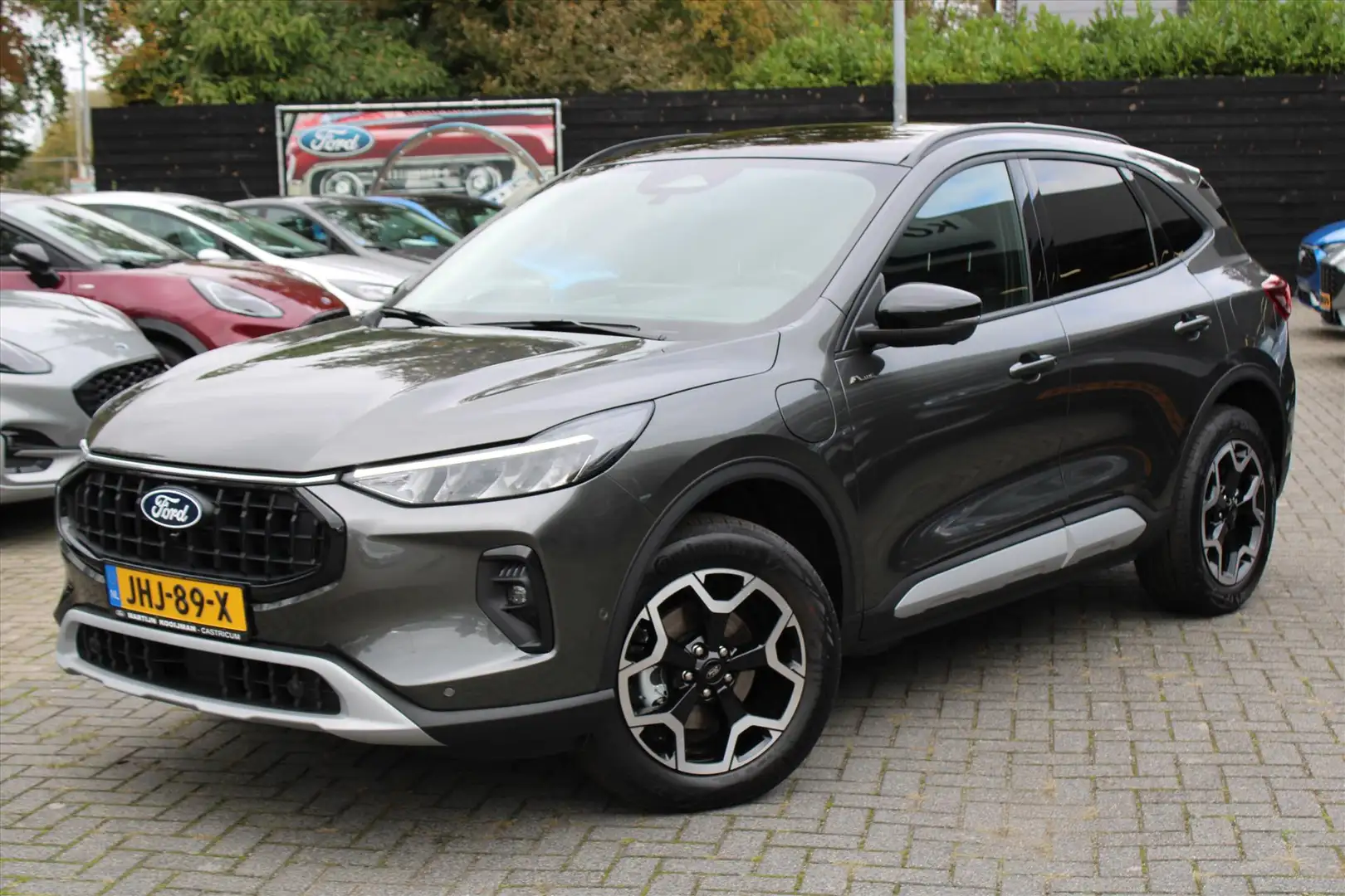 Ford Kuga Active X 2.5 PHEV 243pk Aut, Winterpack, Direct le Grijs - 1