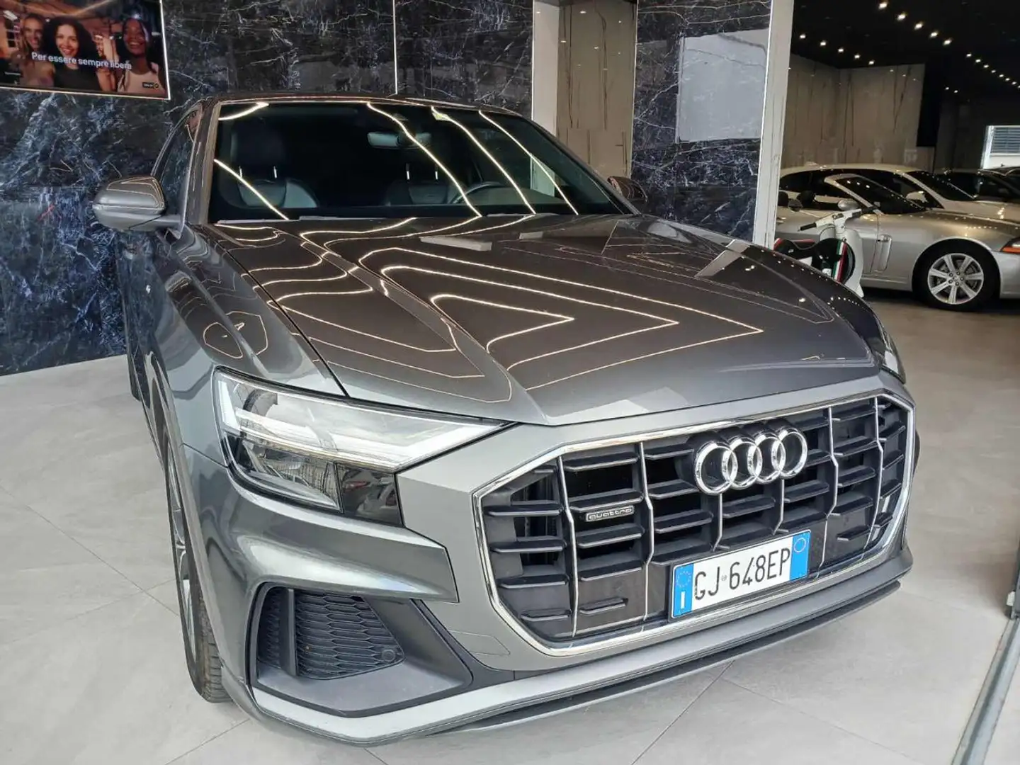Audi Q8 50 TDI 286 CV quattro tiptronic Grigio - 2
