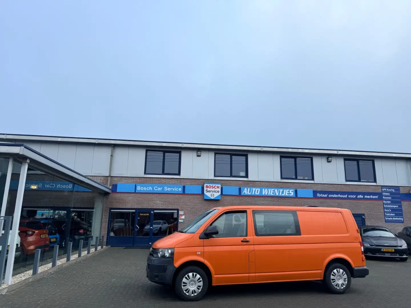 Volkswagen Transporter 2.0 TDI 84kw | L2 DubCab | Airco | Cruise Orange - 1