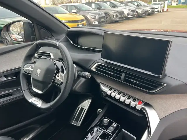 Peugeot 3008 view 12