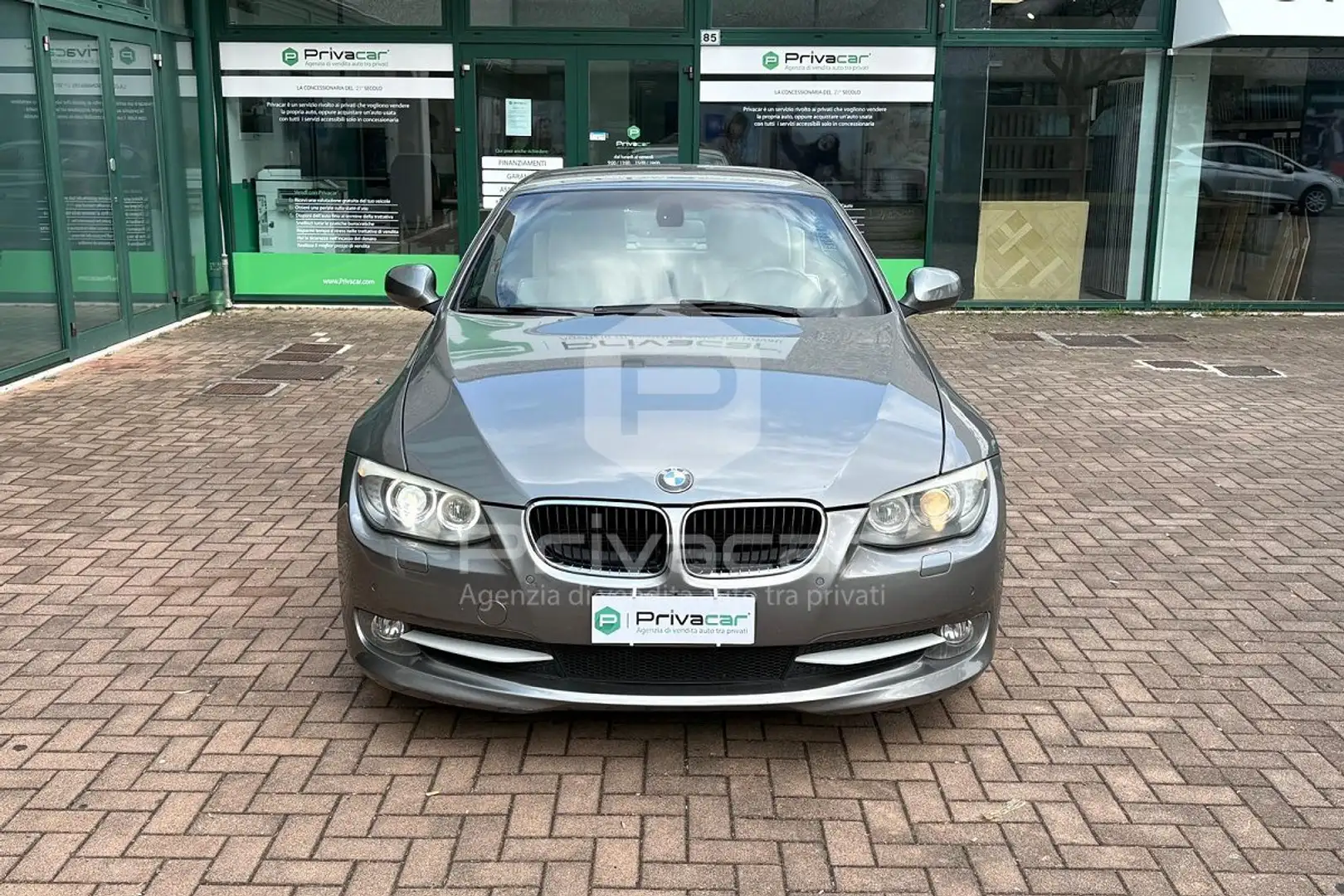 BMW 320 320d cat Cabrio Futura Argento - 2