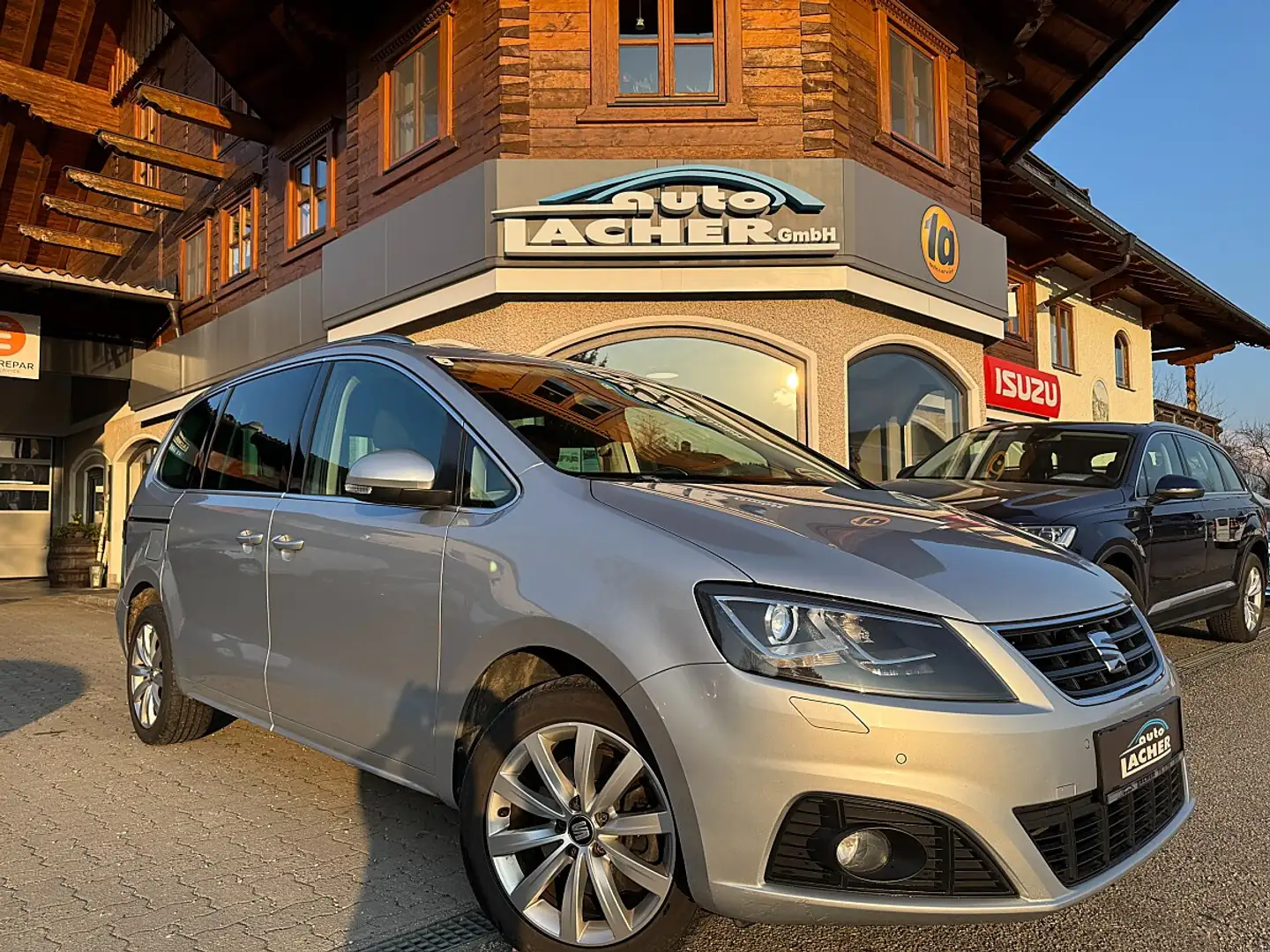 SEAT Alhambra Executive 2,0 TDI CR*7Sitzer*AHK* Silber - 1