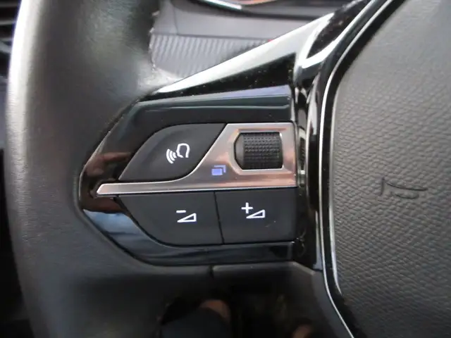 Peugeot 208 view 15