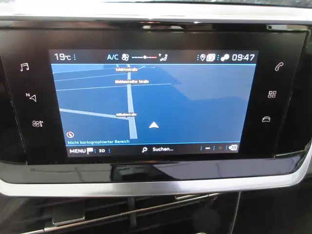 Peugeot 208 view 9