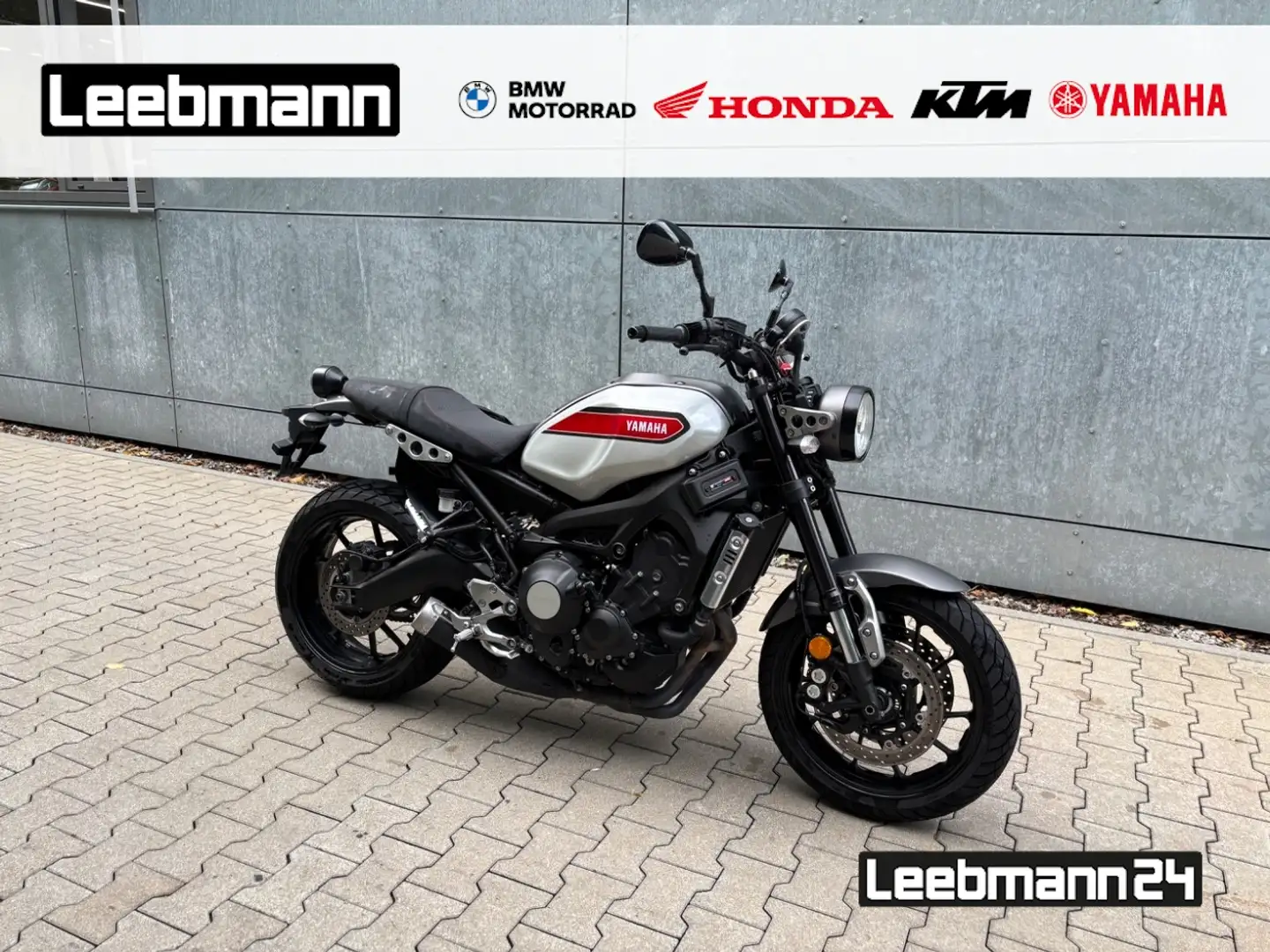 Yamaha XSR 900 Argent - 1