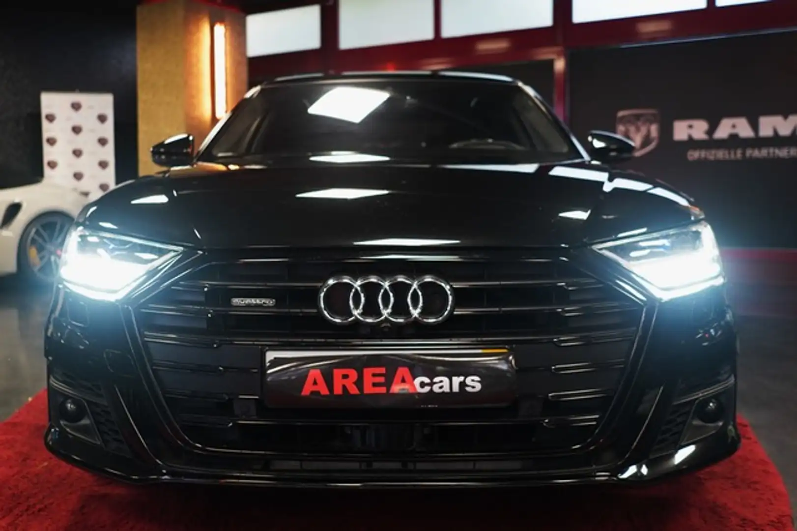Audi A8 50TDI LANG NACHT MATRIX MASSAG PANO HUD Černá - 2