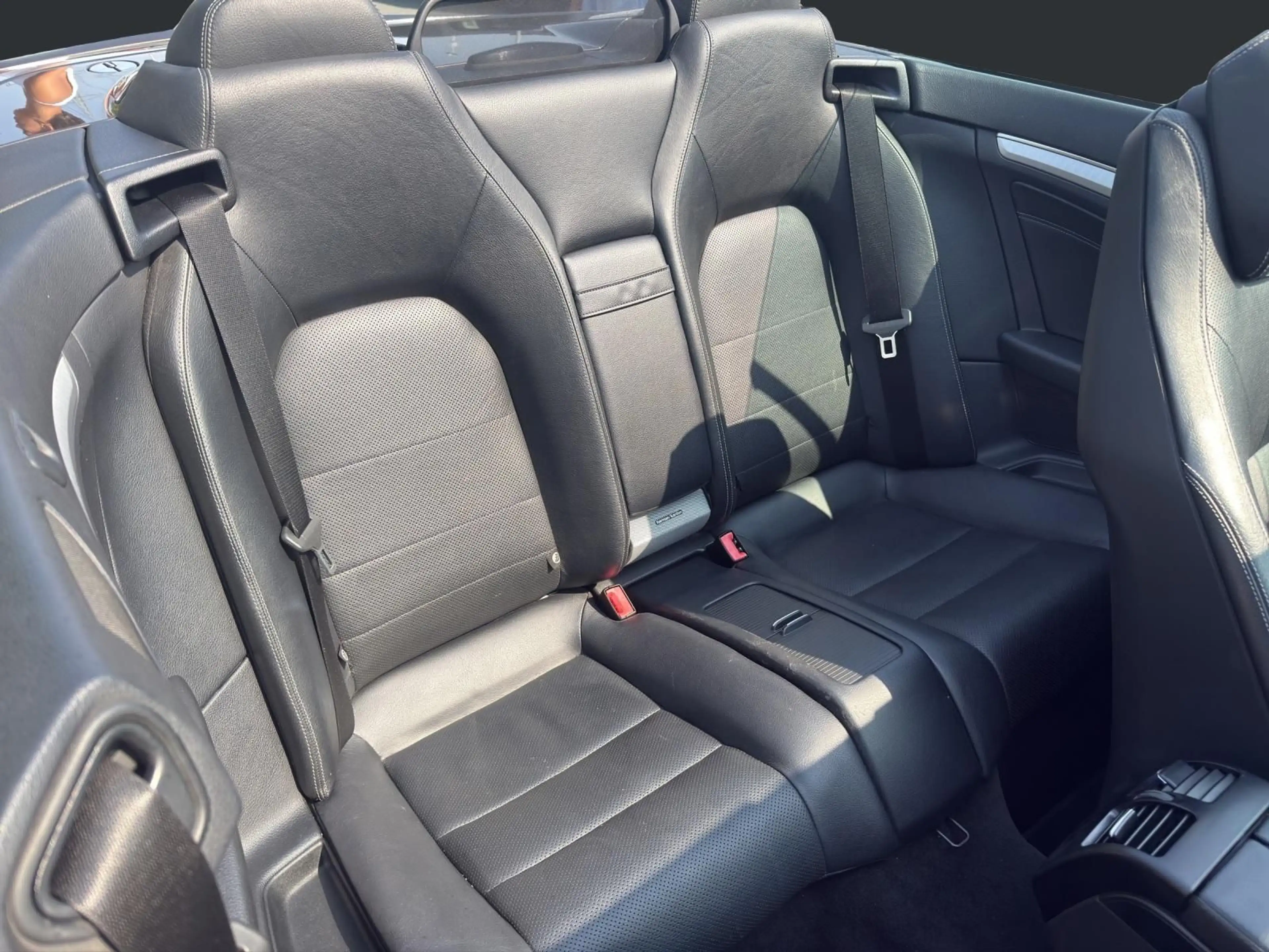 Mercedes-Benz E 350 3.0 CDI BlueTec*AMG*LED*Memory*Navi*Kamera — photo 13