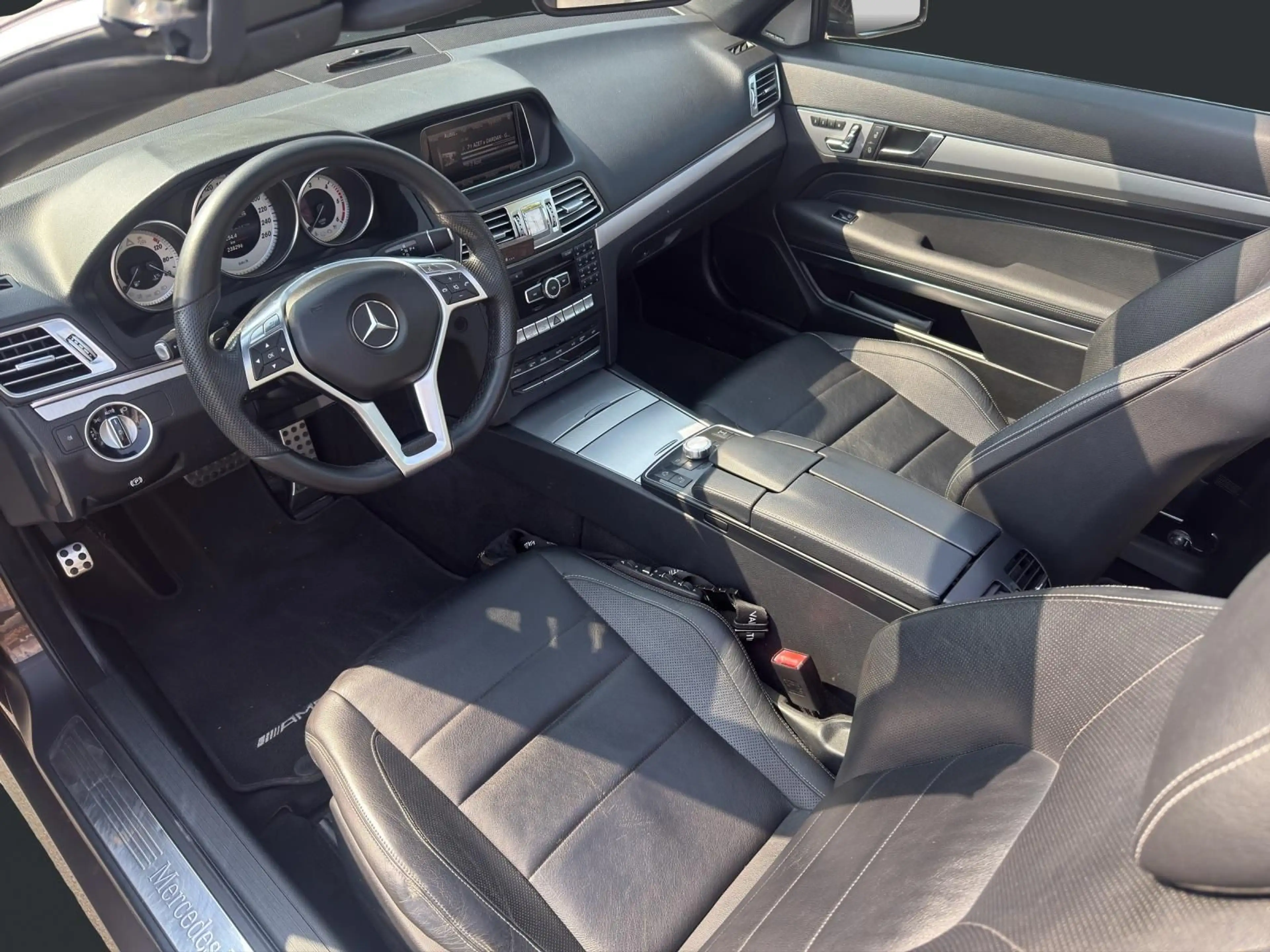 Mercedes-Benz E 350 3.0 CDI BlueTec*AMG*LED*Memory*Navi*Kamera — photo 10