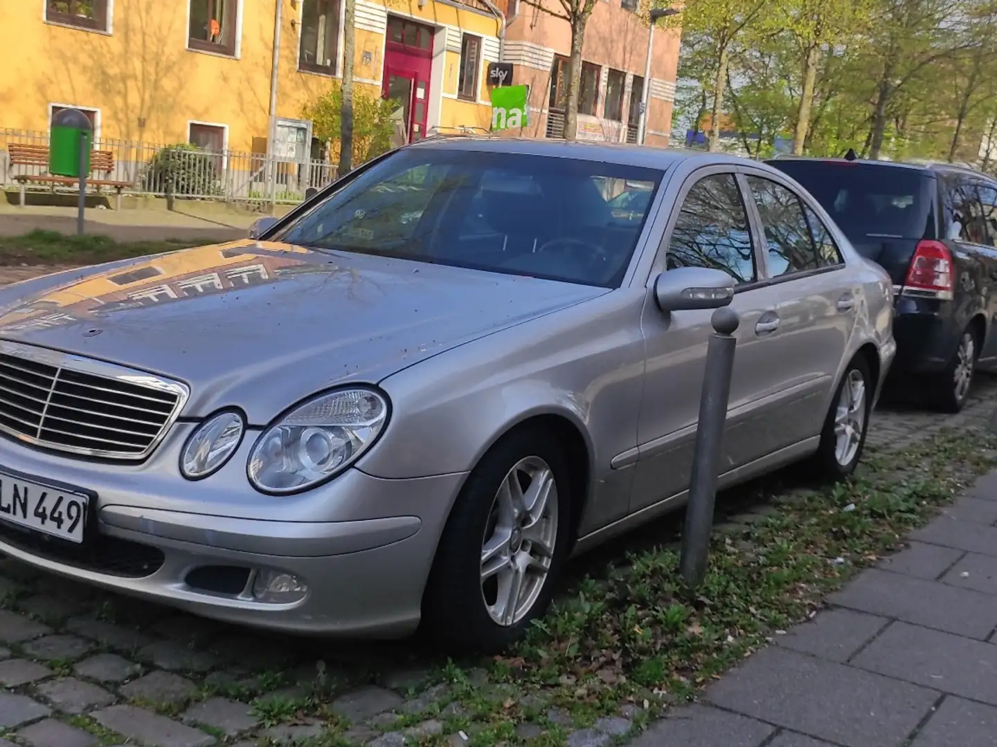 Mercedes-Benz E 200 CDI Automatik Classic Grijs - 2