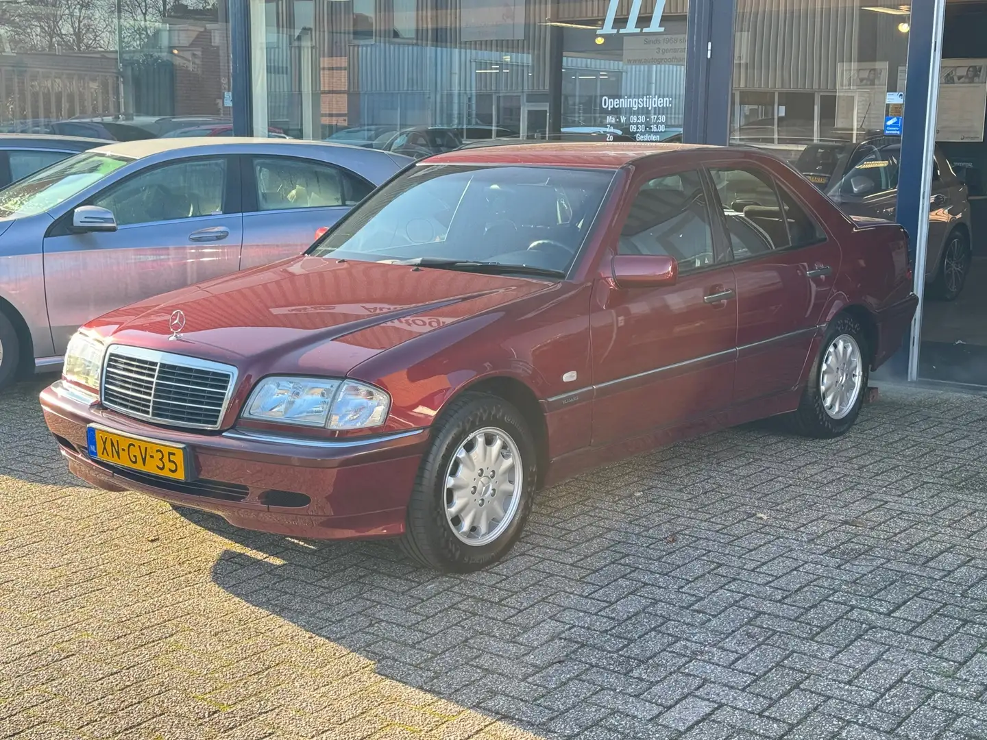Mercedes-Benz C 200 Sport AUTOMAAT Youngtimer! TOPSTAAT NL AUTO 2e eig Rood - 2