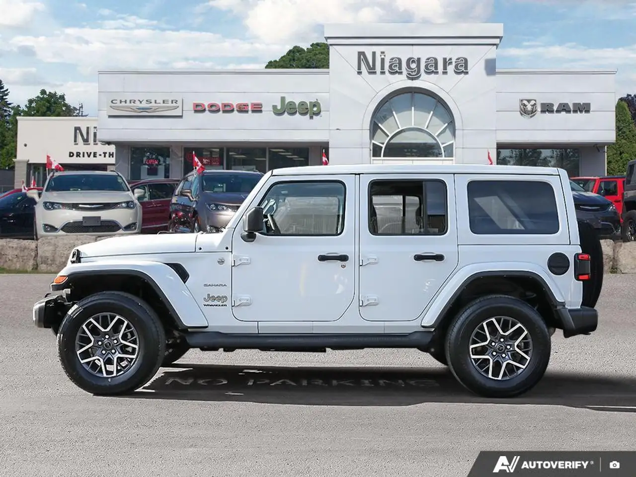 Jeep Wrangler photo Jeep Wrangler
