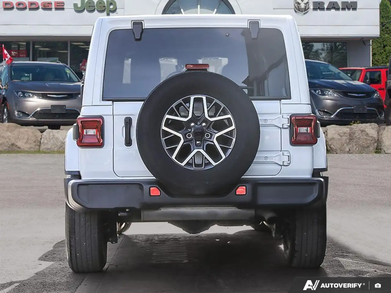 Jeep Wrangler photo Jeep Wrangler