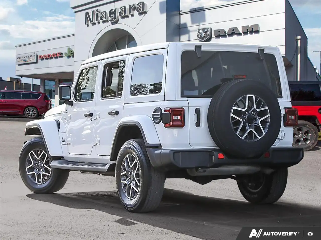 Jeep Wrangler photo Jeep Wrangler