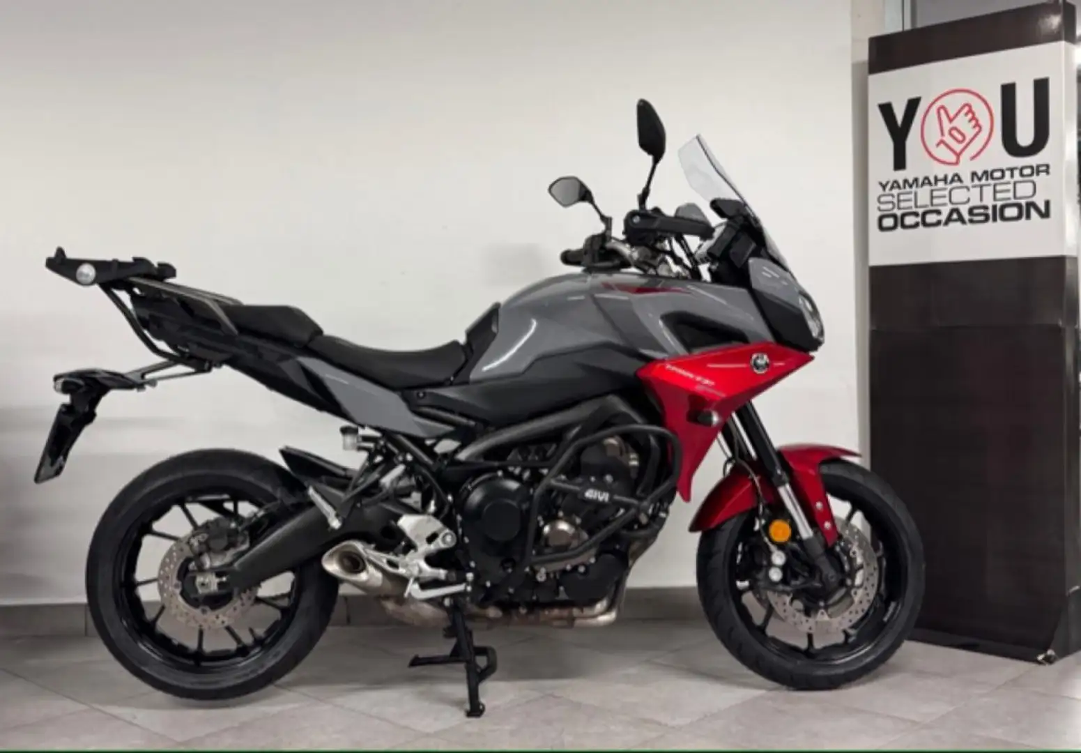 Yamaha Tracer 900 Turismo Grau - 1