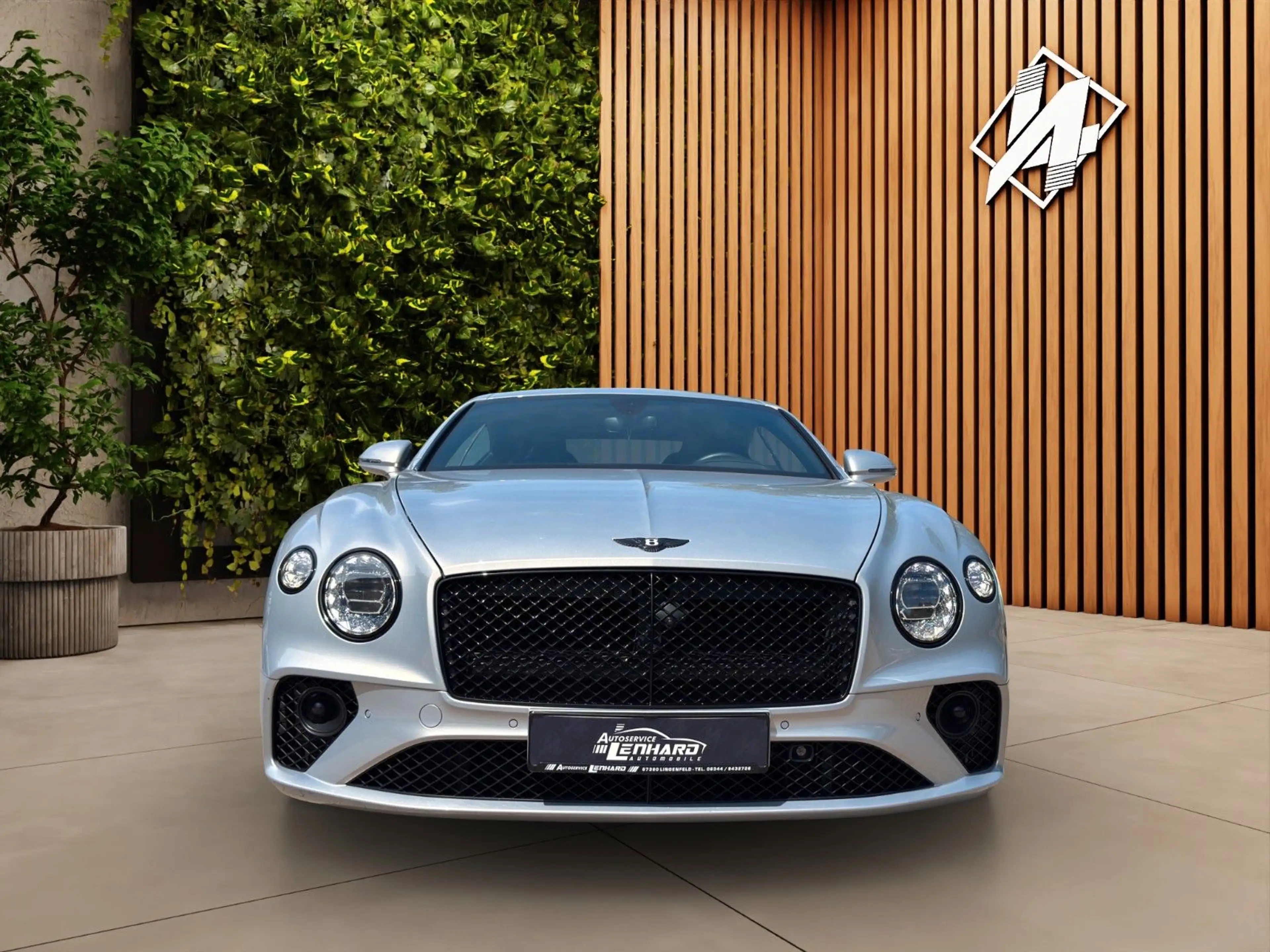 Bentley Continental GT 4.0*V8*Mulliner*Blackline*22"*HuD*ACC*Night Vis* — photo 11