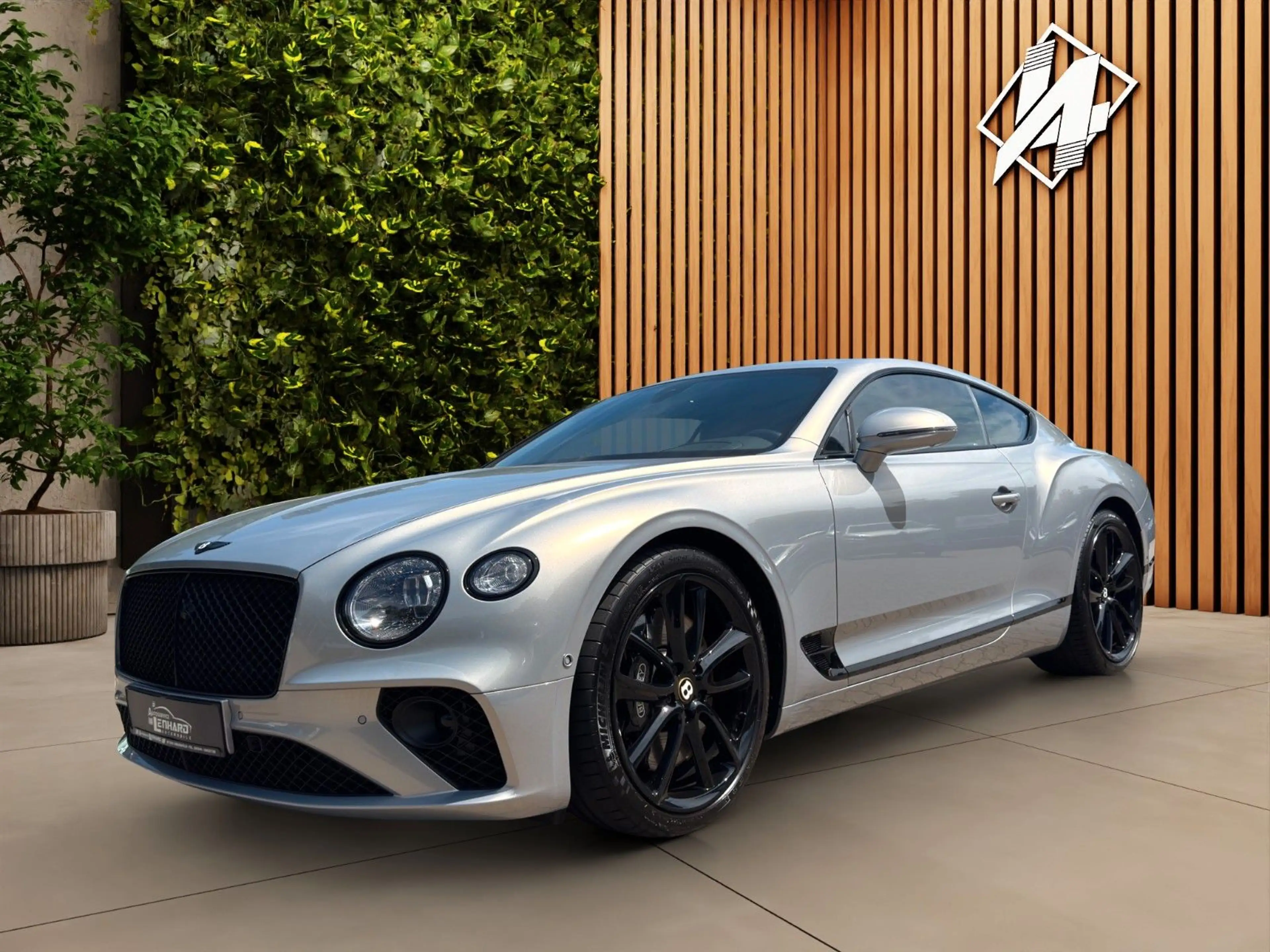 Bentley Continental GT 4.0*V8*Mulliner*Blackline*22"*HuD*ACC*Night Vis* — photo 9