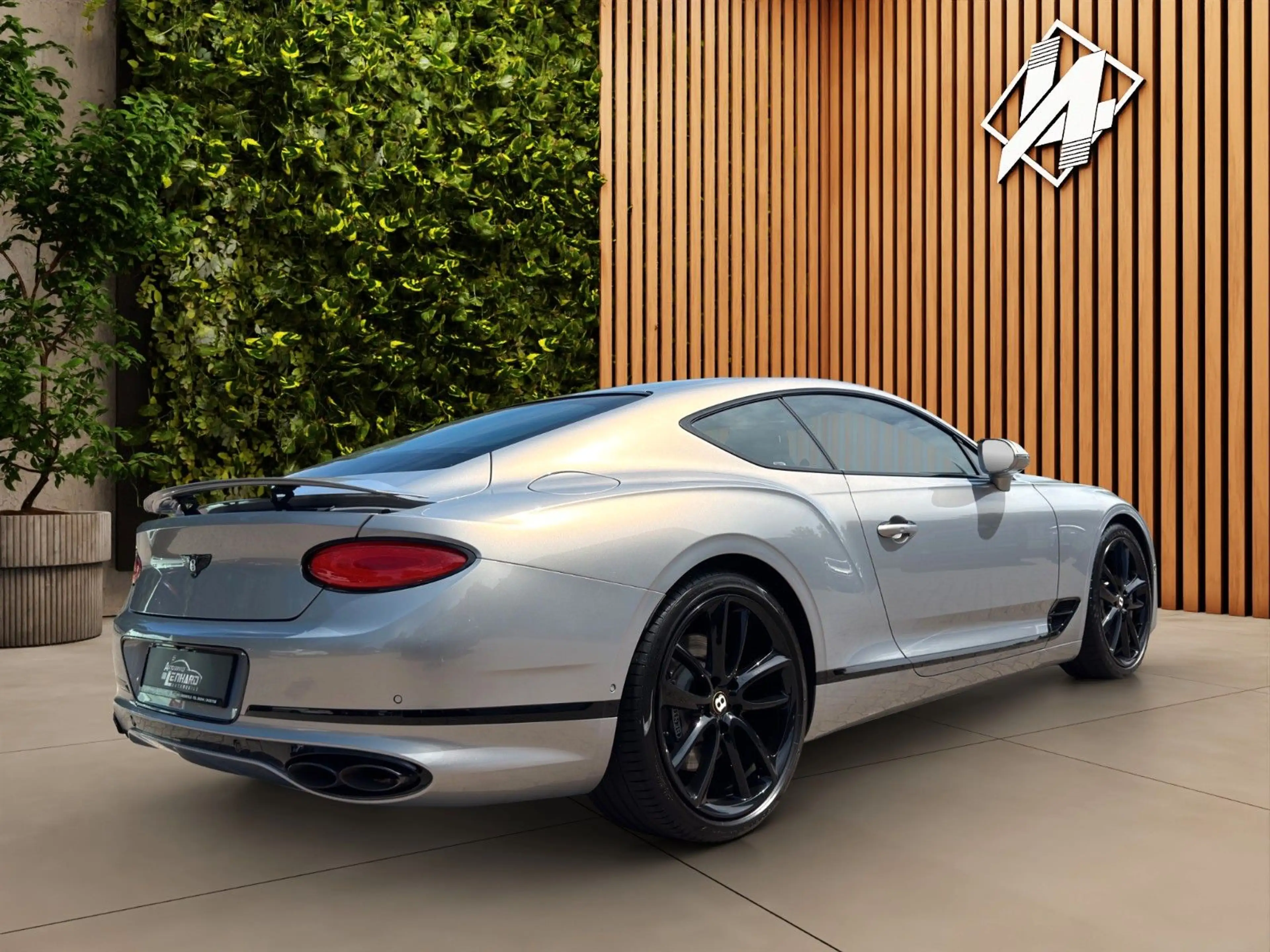 Bentley Continental GT 4.0*V8*Mulliner*Blackline*22"*HuD*ACC*Night Vis* — photo 3