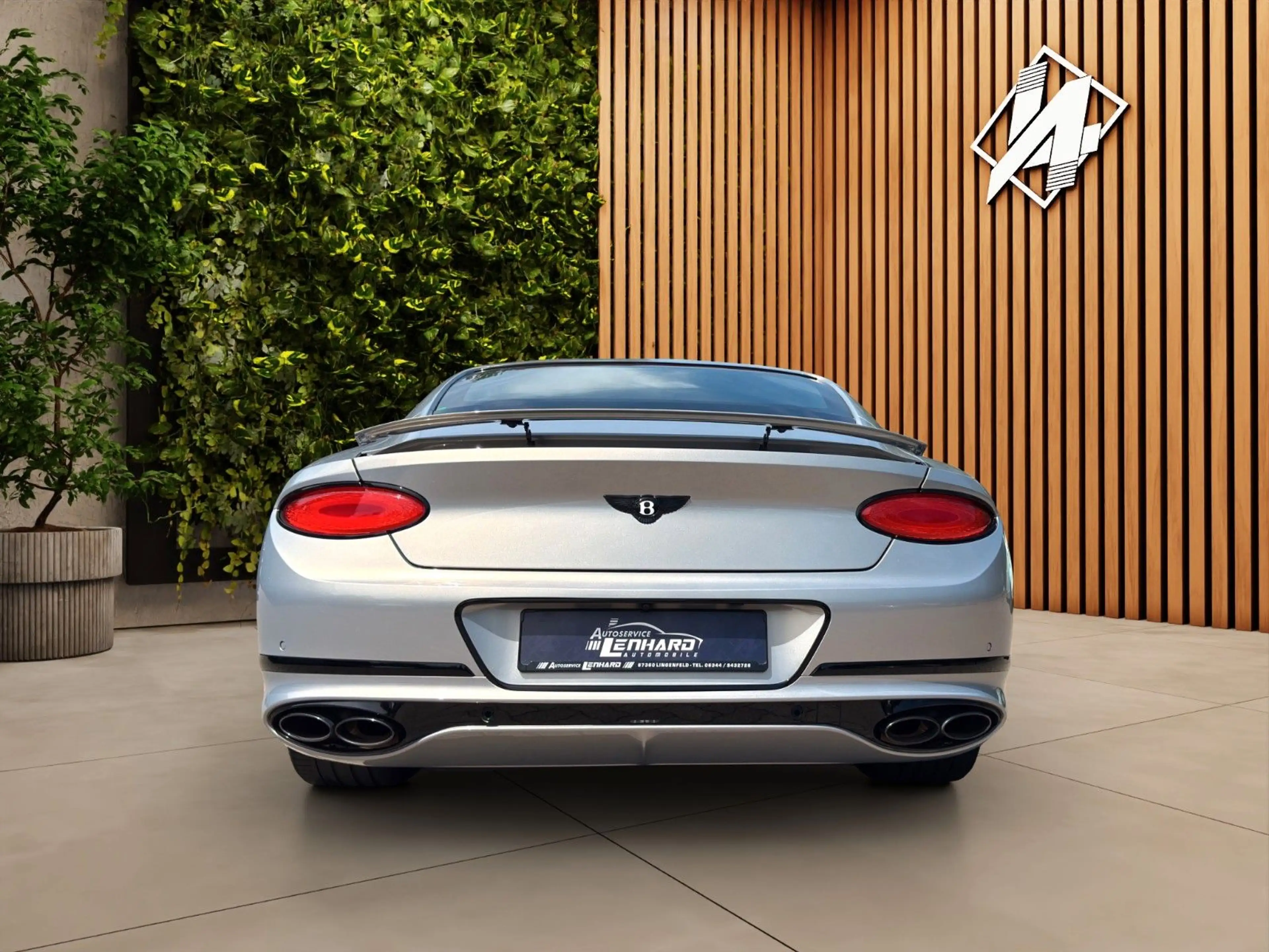 Bentley Continental GT 4.0*V8*Mulliner*Blackline*22"*HuD*ACC*Night Vis* — photo 4