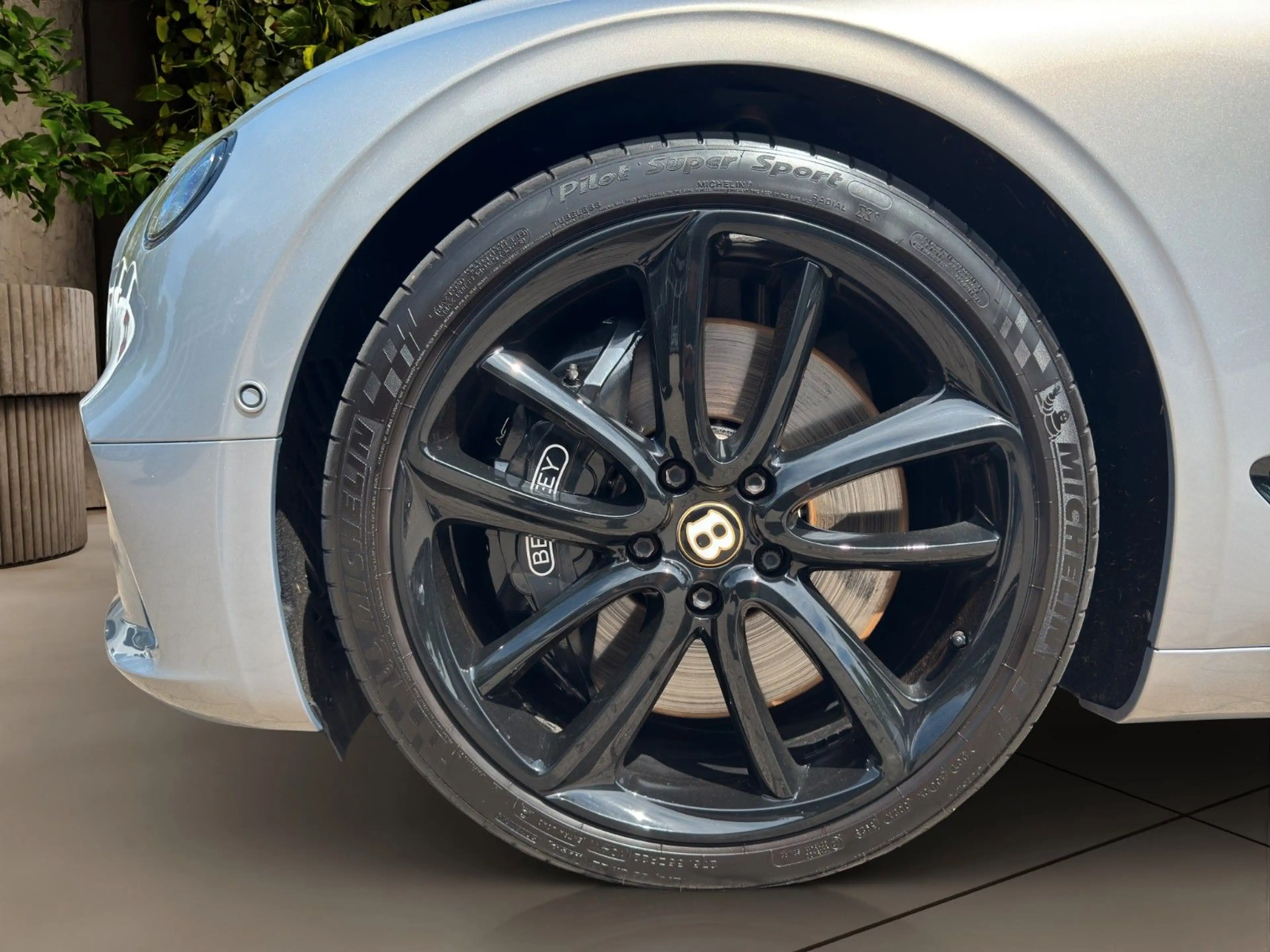 Bentley Continental GT 4.0*V8*Mulliner*Blackline*22"*HuD*ACC*Night Vis* — photo 8