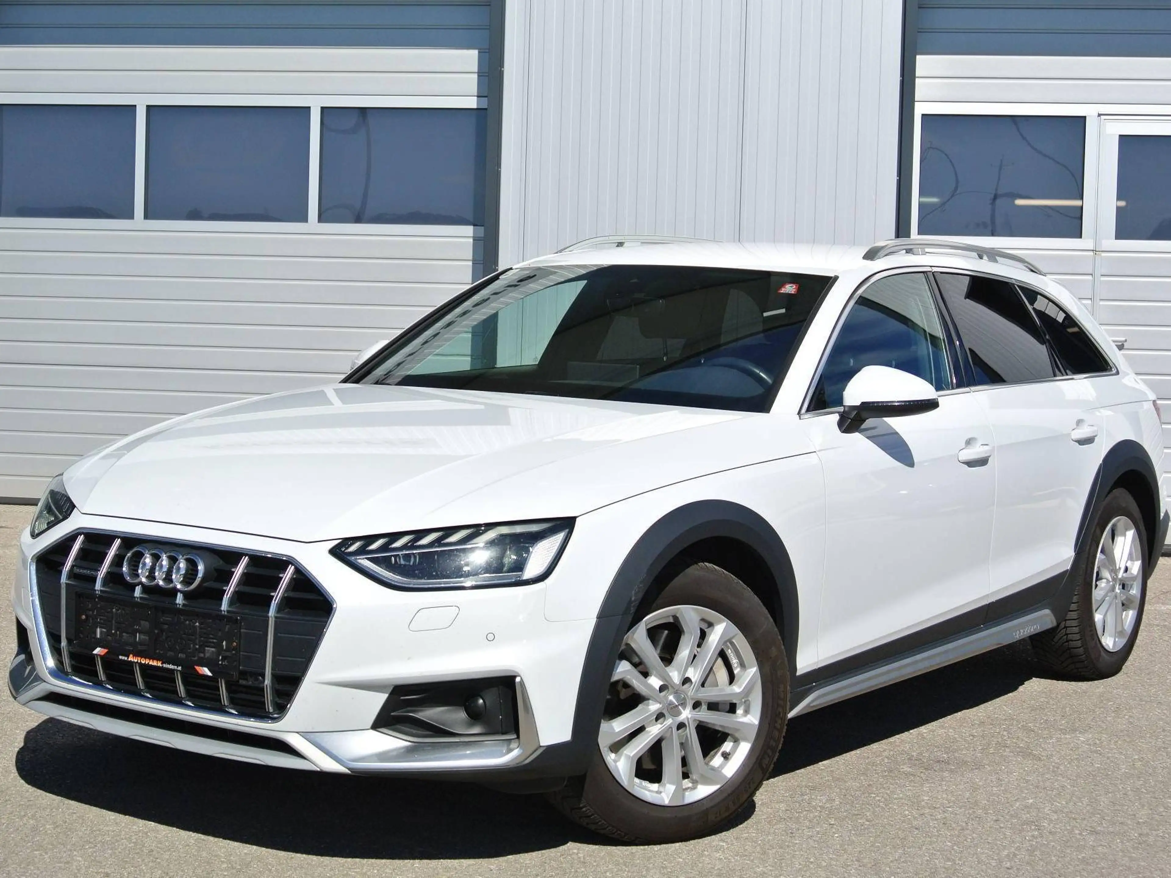 Audi A4 allroad 45 TFSI quattro S-tronic * Matrix-LED * virt. CP * LEDER * 4x SHZ * MASSAGE — photo 4