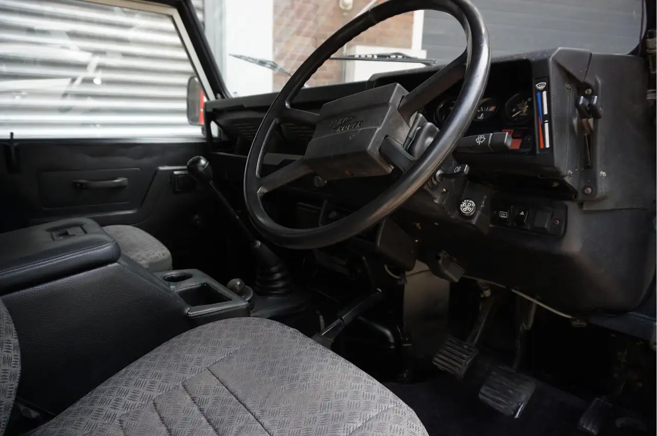 Land Rover Defender 90 Stationwagon 2.3 AWD | 5 Personen | Benzine | N, foto 12