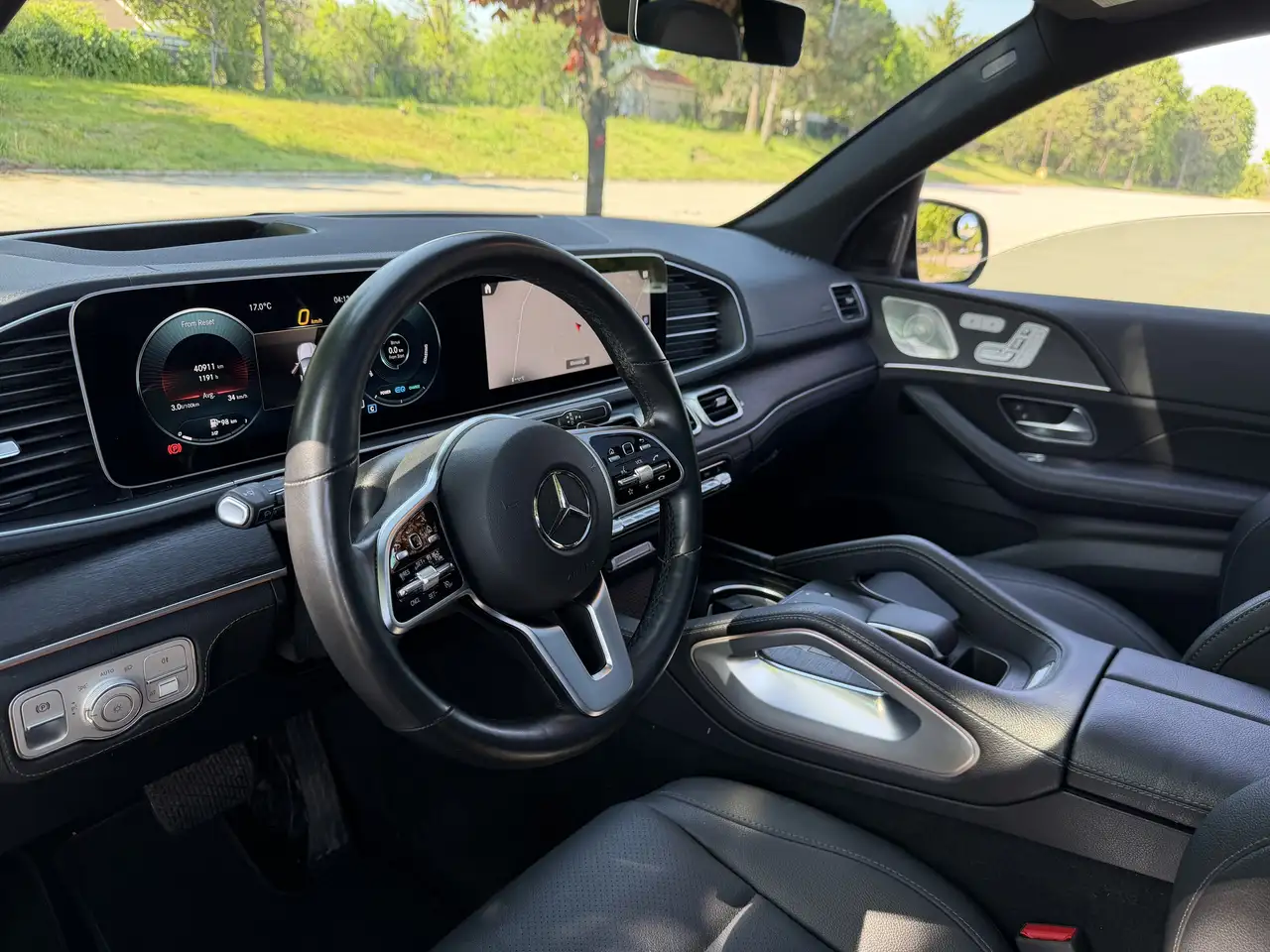 Mercedes-Benz GLE снимка Mercedes-Benz GLE
