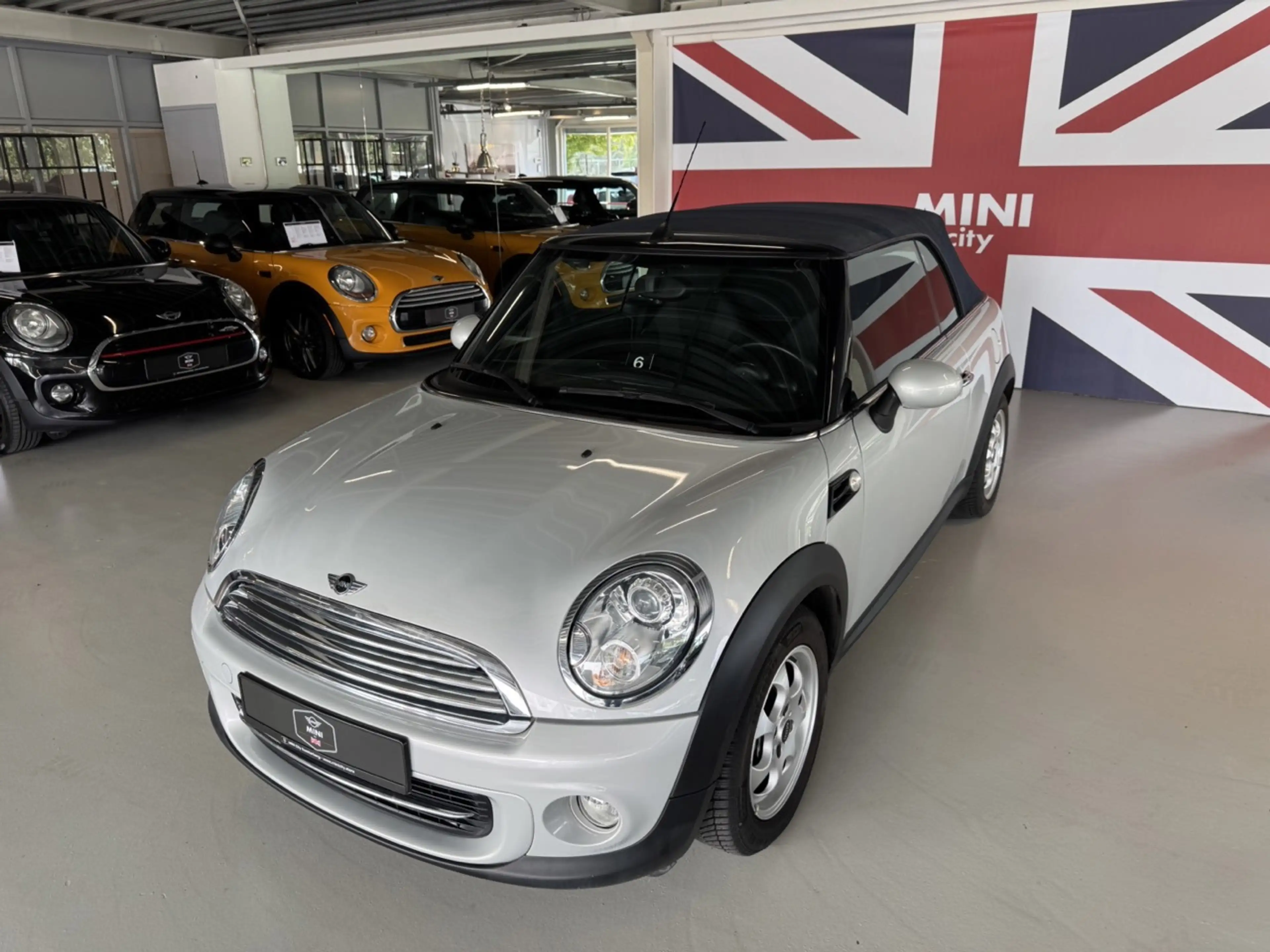MINI Cooper Cabrio 1.6 Pepper ( 6 MAANDEN GARANTIE ) — photo 3