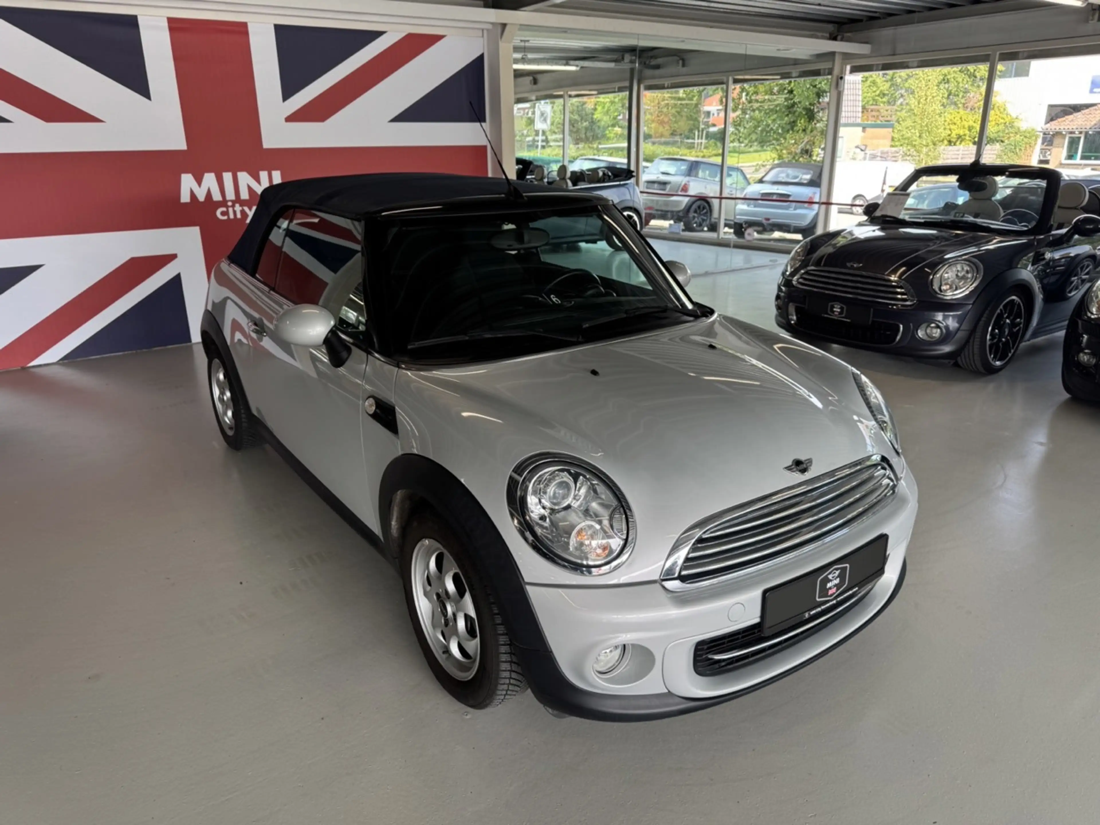 MINI Cooper Cabrio 1.6 Pepper ( 6 MAANDEN GARANTIE ) — photo 2