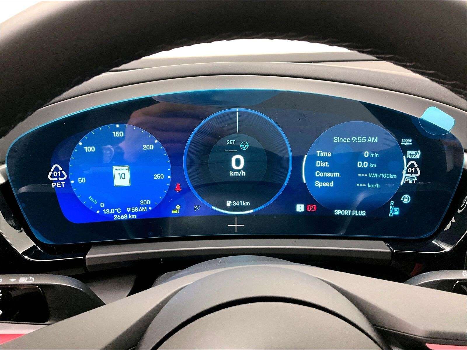 2025 Porsche Macan Electric 4 thumb 20
