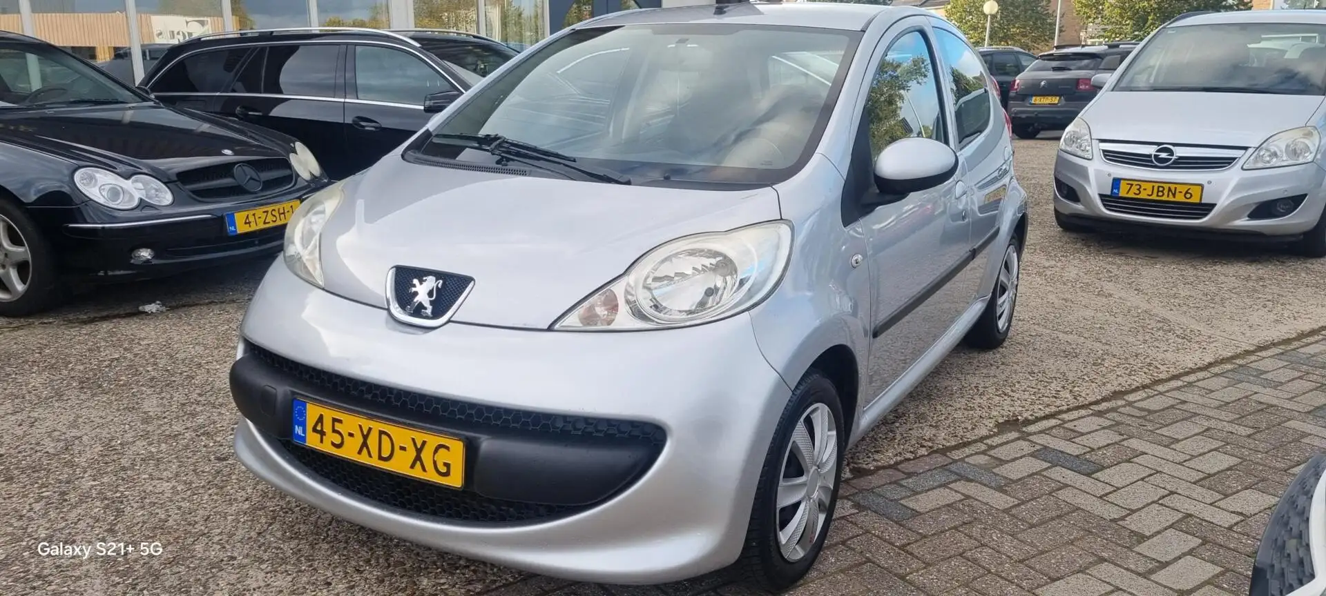 Peugeot 107 1.0-12V XS💢2499,-💢4 deurs- goed onderhouden - airc Grijs - 1