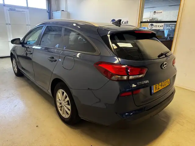 Hyundai i30 view 8