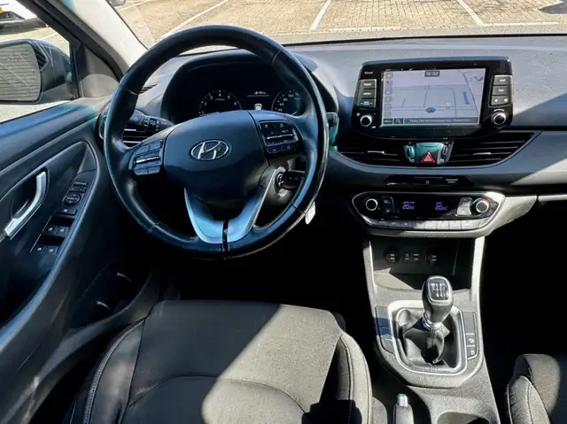 Hyundai i30 view 9