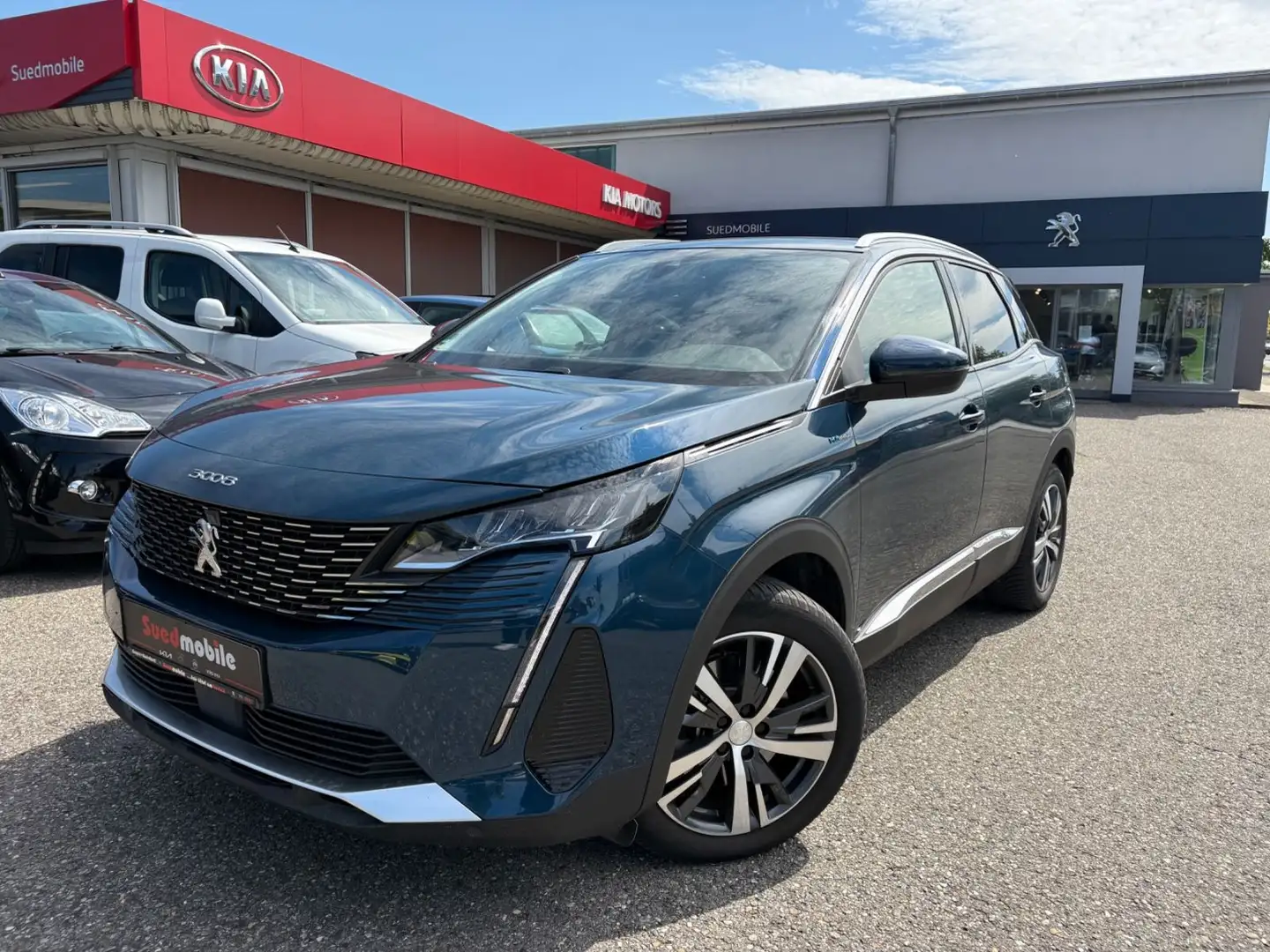Peugeot 3008 Hybrid 225 e-EAT8 Allure Pack Blau - 1