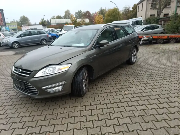 Ford Mondeo Titanium X (09.20103