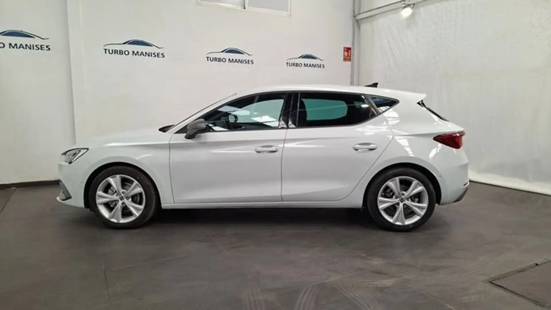 SEAT Leon 1.0 TSI S&S FR 25º Aniversario 110 Blanco - 2