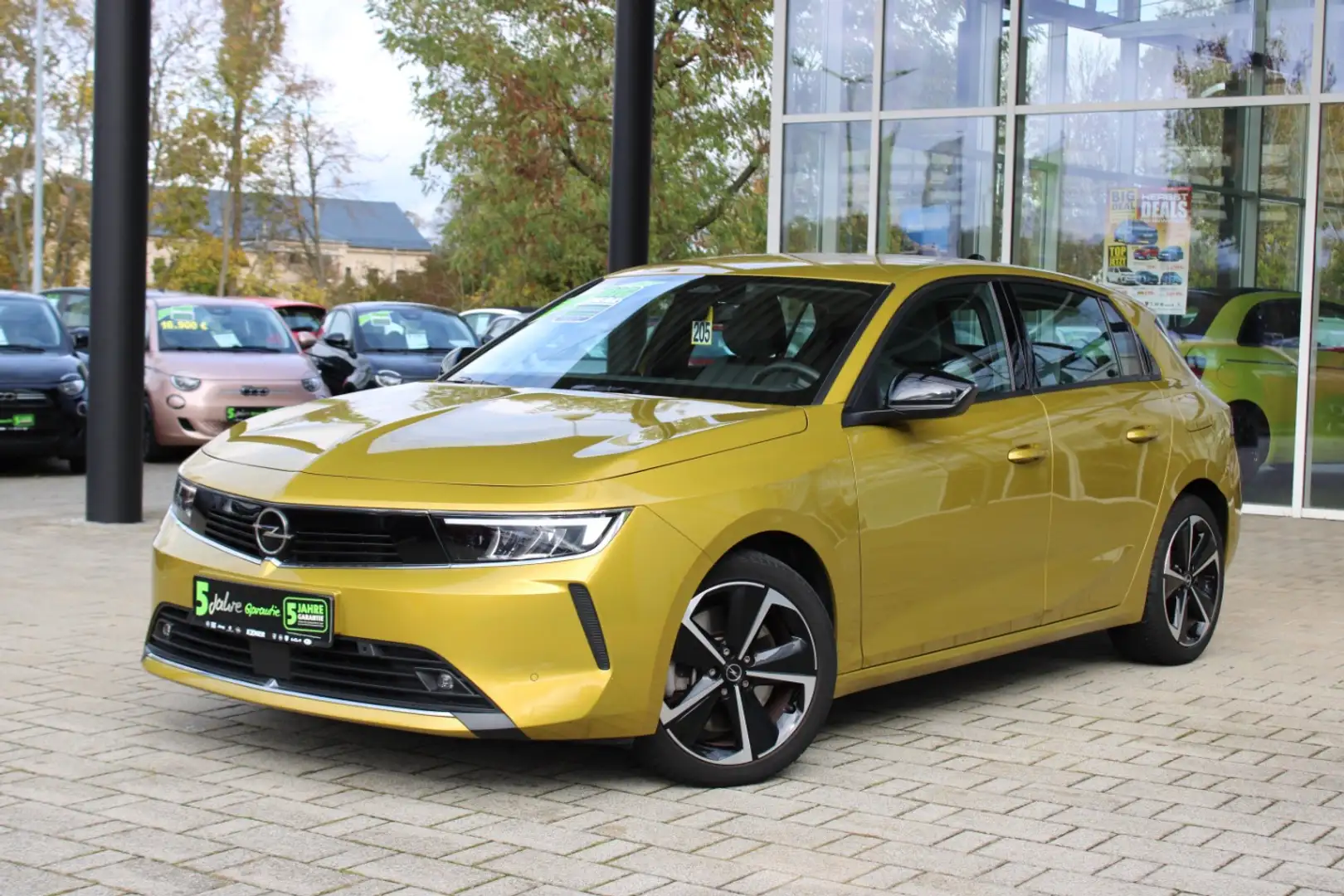 Opel Astra L Lim. 1.6 Turbo Plugin Hybrid EDITION ACC Gelb - 2