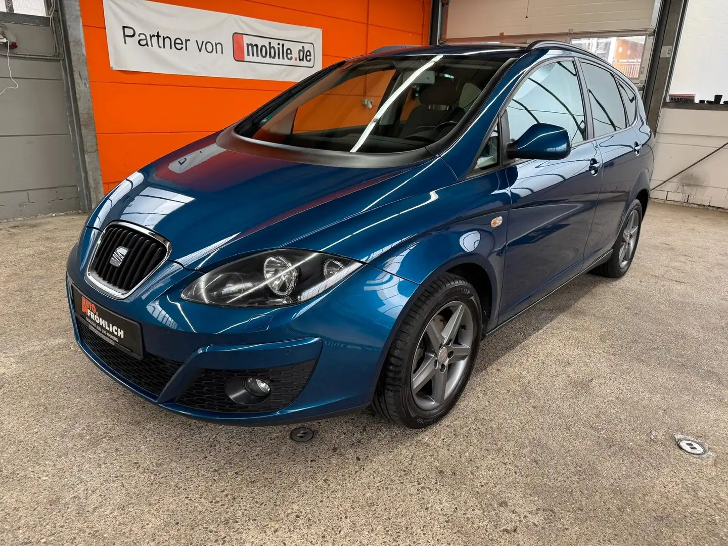SEAT Altea XL 4You Blau - 1