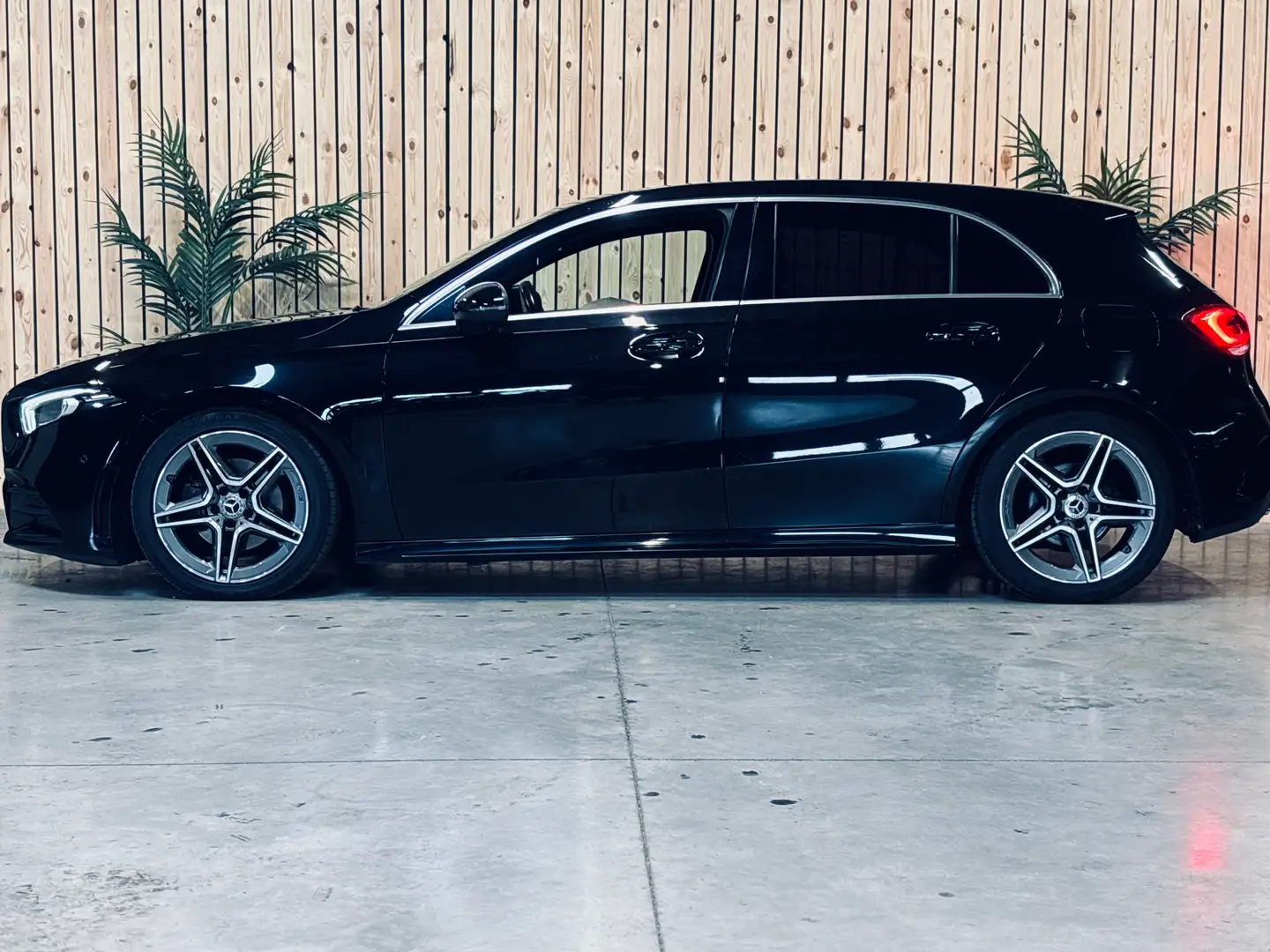 Mercedes-Benz A 180 A 180 d AMG Noir - 2