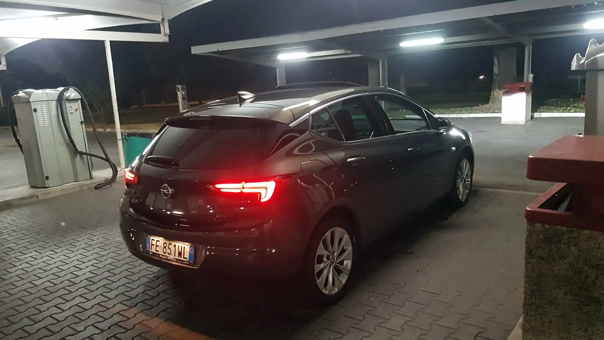 Opel Astra 1.6 cdti Innovation 136cv auto Grigio - 1