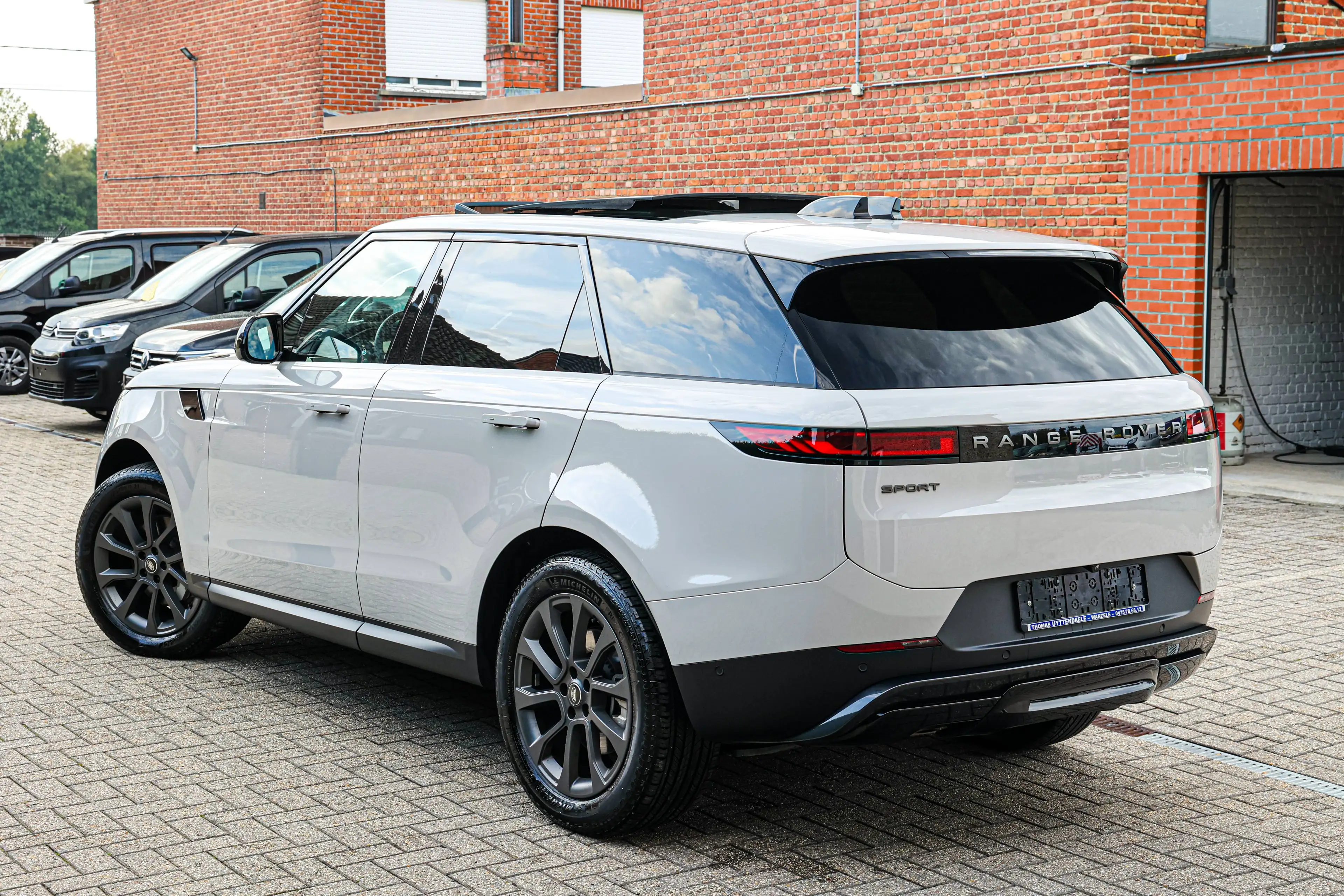Land Rover Range Rover Sport PANORAMISCH-DAK*SOUND-SYSTEEM-MERIDIAN*360°CAMERA*LICHTE-VRACHT*BTW-WAGEN* — photo 7