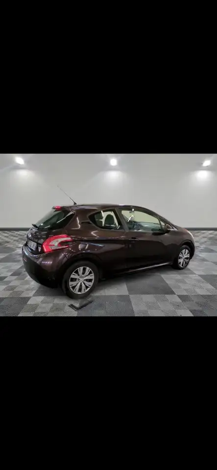 Peugeot 208 208 — photo 6