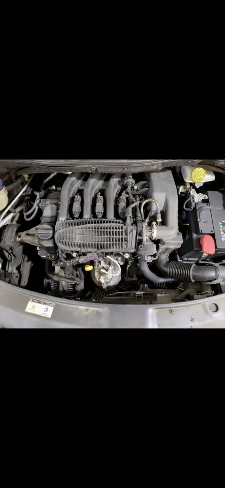 Peugeot 208 208 — photo 5