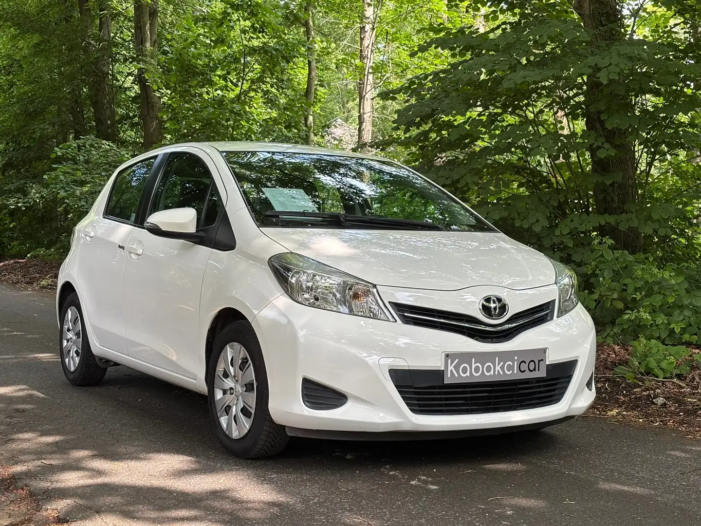 Toyota Yaris 1.33i VVT-i 99cv/44444 KMS/CAMERA/A.C/RADIO/CD Wit - 1