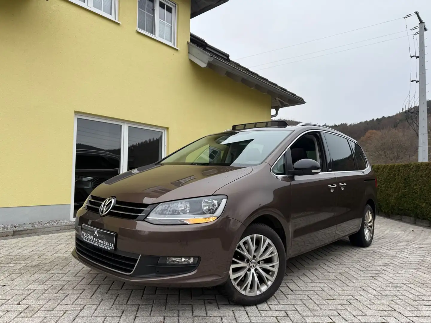 Volkswagen Sharan 1.4 TSI Style Standheizung-7-Sitzer-Pano Brun - 2