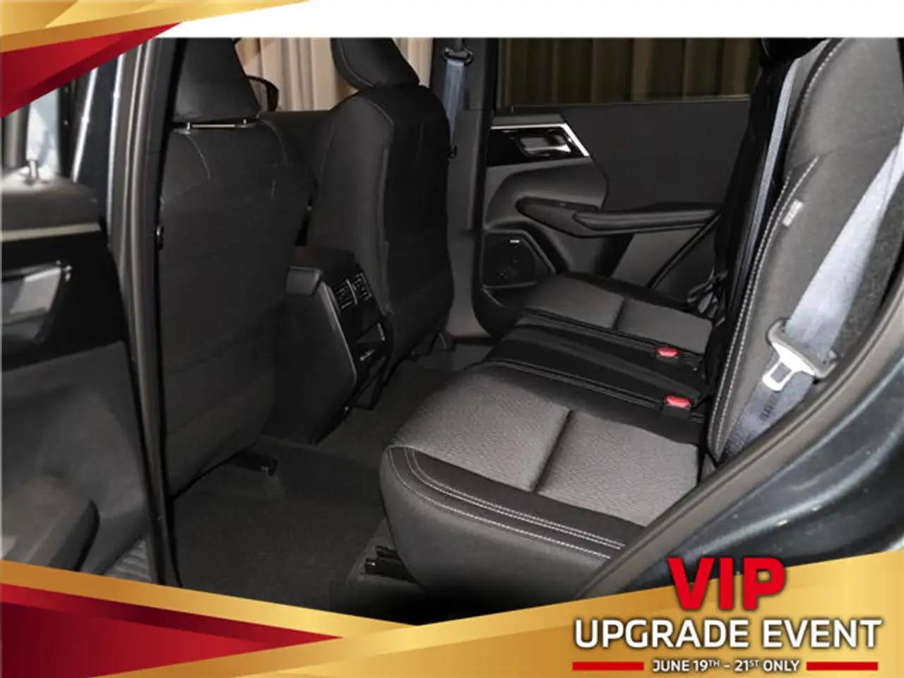 Mitsubishi Outlander снимка Mitsubishi Outlander