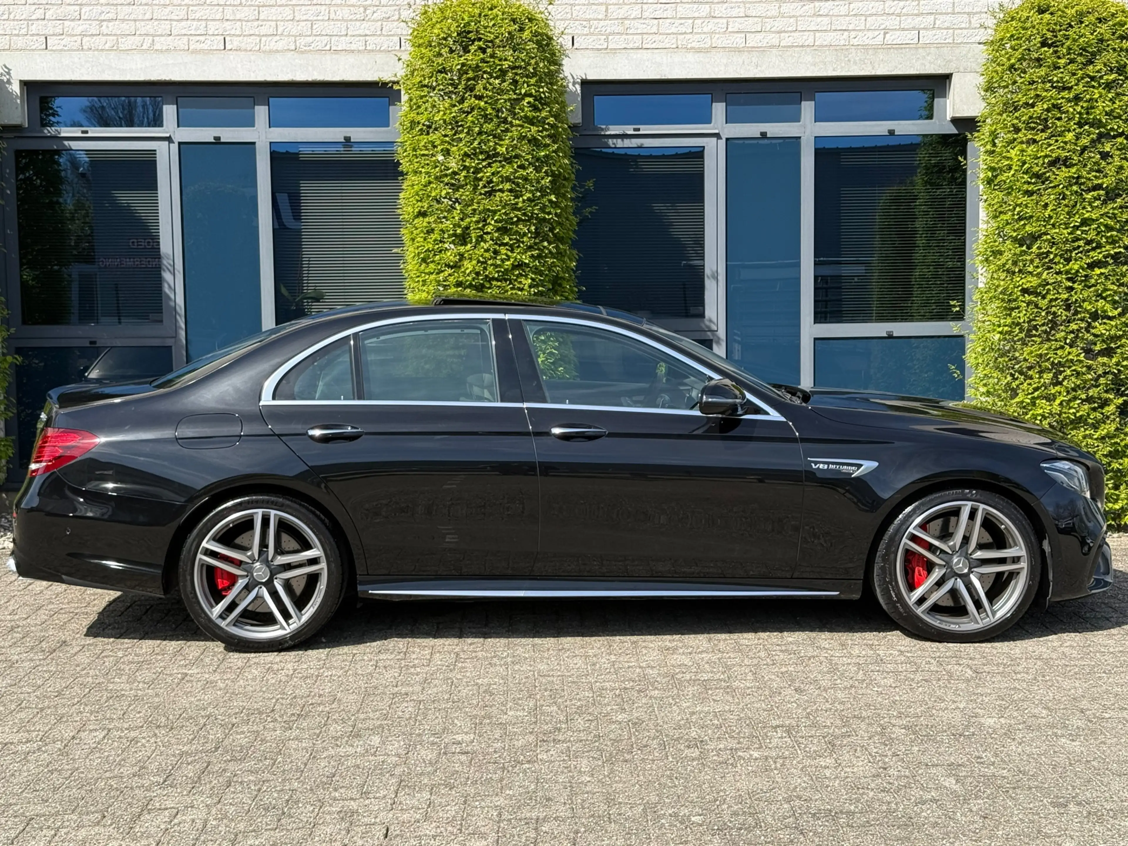 Mercedes-Benz E 63 AMG E S 4MATIC Premium Plus — photo 5