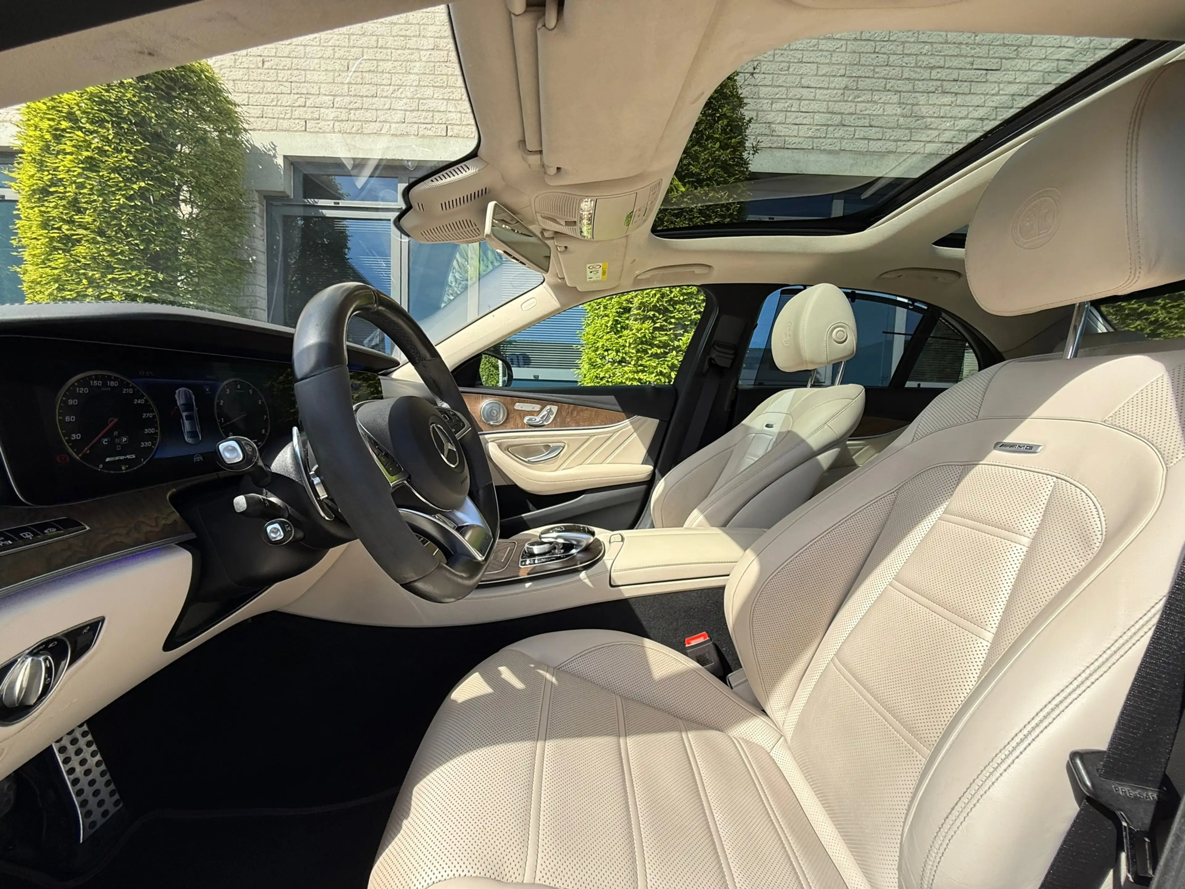 Mercedes-Benz E 63 AMG E S 4MATIC Premium Plus — photo 8
